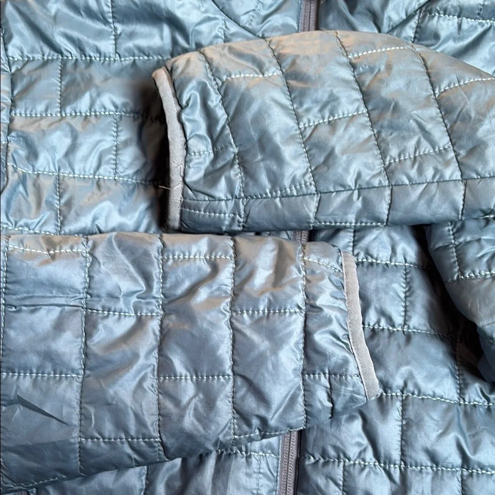 Patagonia men’s nano puff jacket size small